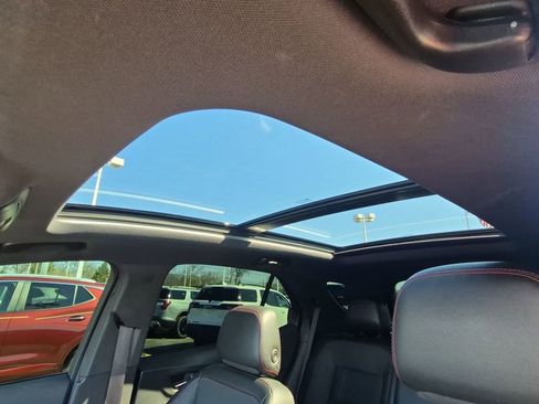 Used 2023 Chevrolet Equinox RS w/ LPO, Cargo Package image 22