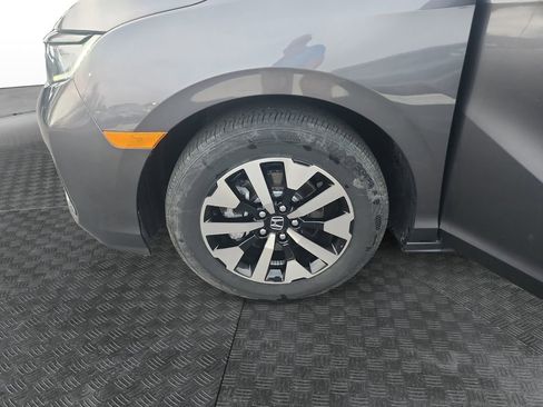 Used 2025 Honda Odyssey EX-L image 14