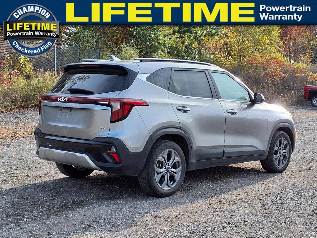 Used 2024 Kia Seltos S AWD/4WD image 5