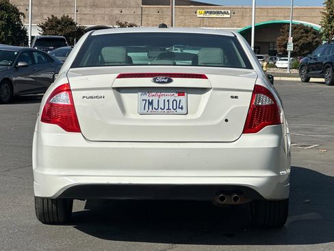 Used 2012 Ford Fusion SE image 5