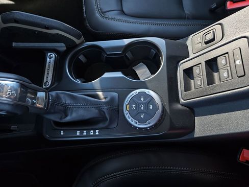 New 2025 Ford Bronco Badlands image 28