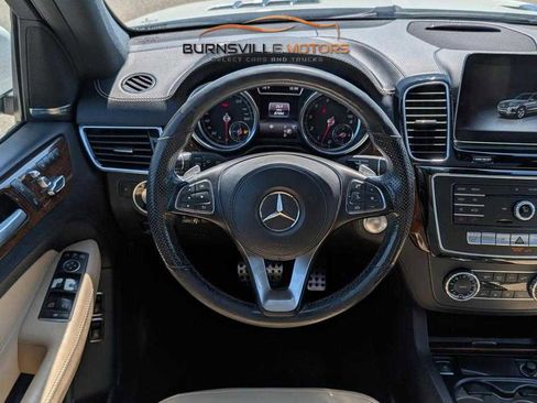 Used 2010 Mercedes-Benz C 300 Sport image 41