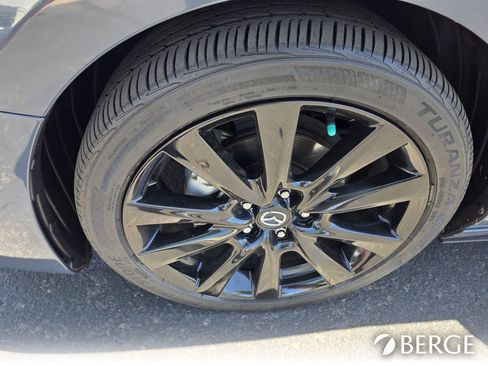Used 2023 MAZDA MAZDA3 s FWD image 11