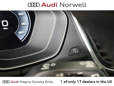 Used 2024 Audi Q5 2.0T Premium Plus w/ Premium Plus Package AWD/4WD image 30