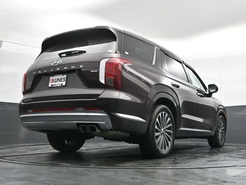 Used 2024 Hyundai Palisade Calligraphy image 44