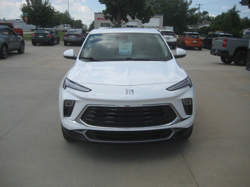 Used 2024 Buick Encore GX Preferred FWD image 3