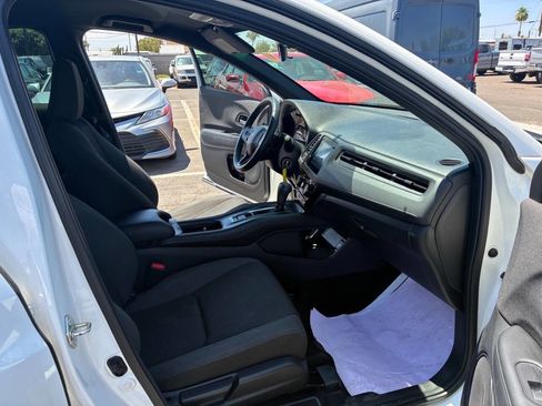 Used 2020 Honda HR-V Sport image 24
