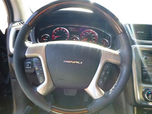 Used 2015 GMC Acadia Denali image 12