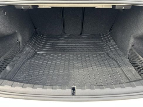 Used 2019 BMW 330i Sedan w/ Convenience Package image 36