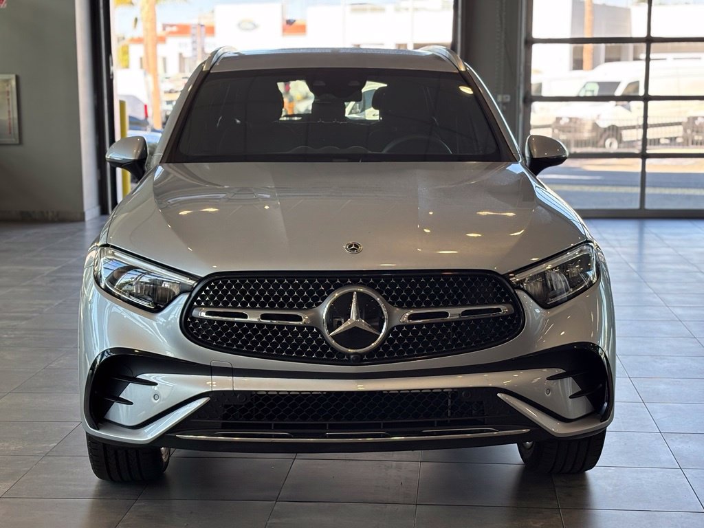 Used 2025 Mercedes-Benz GLC 350e 4MATIC image 13