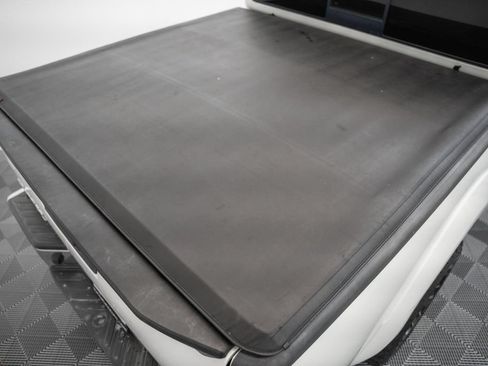Used 2018 Nissan Frontier SV RWD image 10