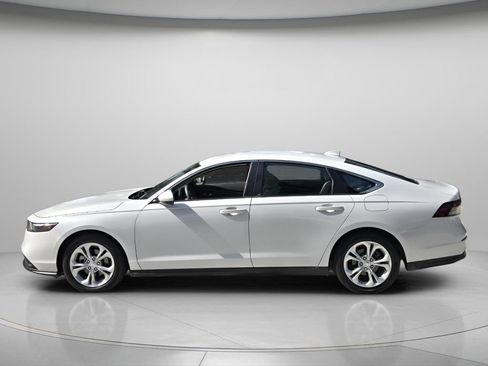 Used 2023 Honda Accord LX image 4