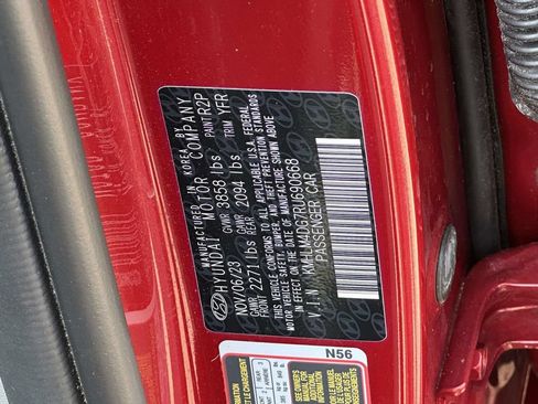 Used 2024 Hyundai Elantra SEL FWD image 16