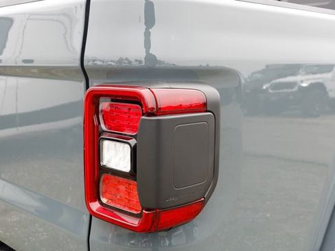 New 2026 Jeep Gladiator Mojave image 7