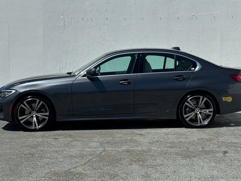 Used 2021 BMW 330e w/ Parking Assistance Package RWD image 6