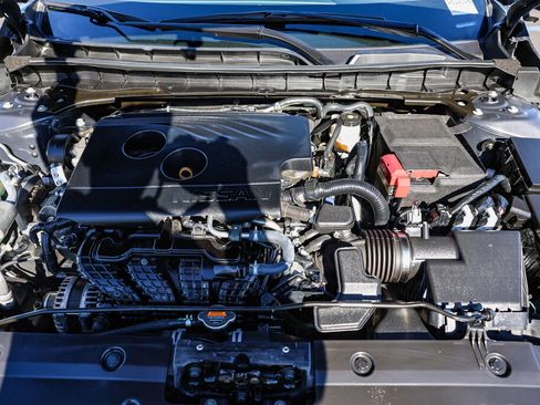 Used 2020 Nissan Altima 2.5 SV image 18