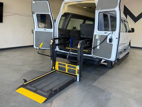 Used 2011 Ford E-250 and Econoline 250 Extended w/ PWR Group RWD image 1