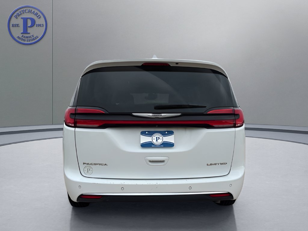 Used 2022 Chrysler Pacifica Limited FWD image 6