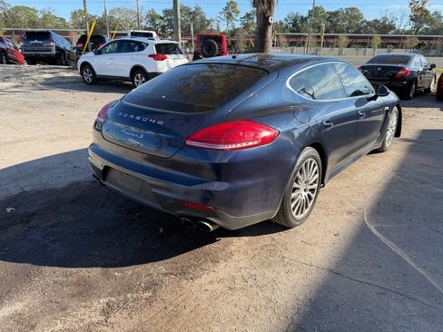 Used 2016 Porsche Panamera S image 4