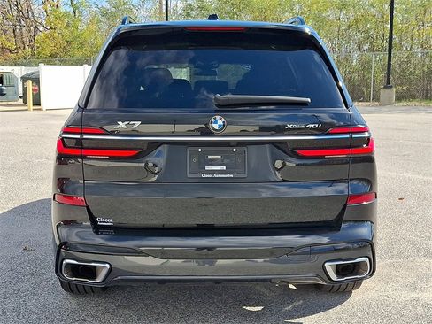 Certified 2023 BMW X7 xDrive40i w/ Executive Package image 10