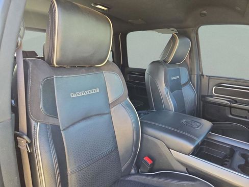 Used 2022 RAM 3500 Laramie image 31