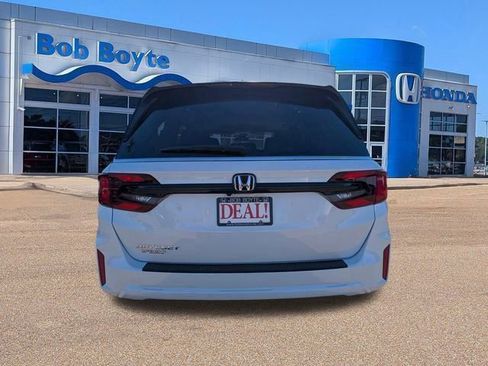 New 2026 Honda Odyssey EX-L image 4