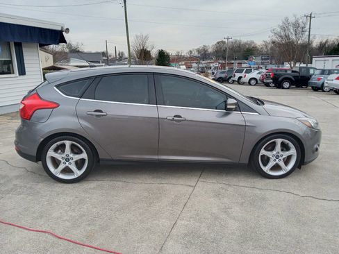 Used 2013 Ford Focus Titanium w/ Titanium Handling Pkg image 4