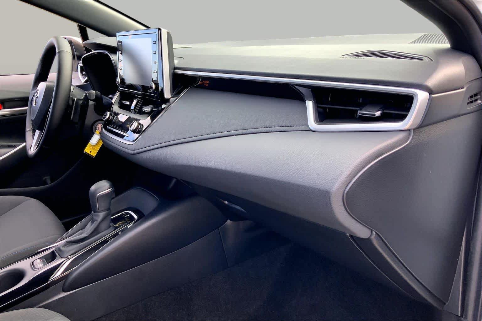 Used 2021 Toyota Corolla SE FWD image 18