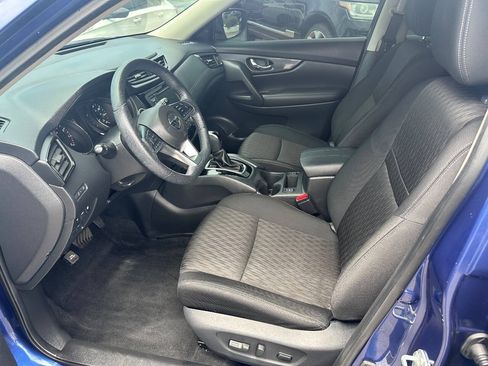 Used 2020 Nissan Rogue SV FWD image 10