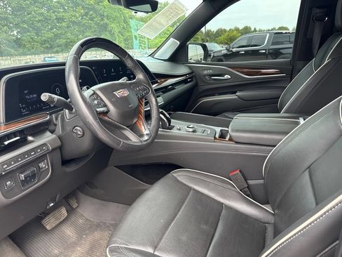 Used 2022 Cadillac Escalade Premium Luxury w/ Performance Package AWD/4WD image 13