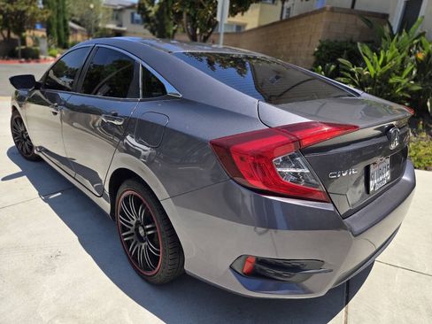 Used 2018 Honda Civic LX image 29