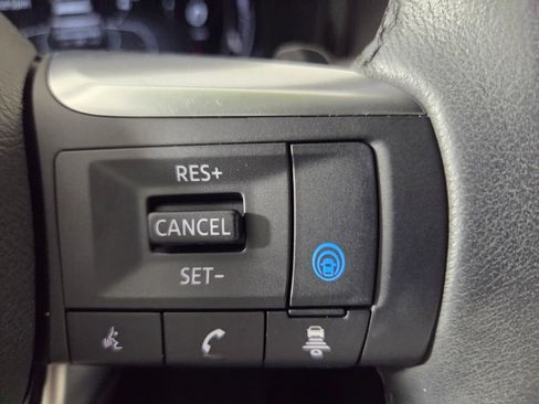 Used 2025 INFINITI QX60 Luxe w/ Black Edition FWD image 16