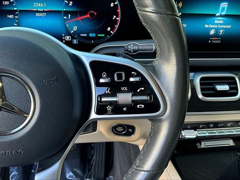 Used 2020 Mercedes-Benz GLS 450 4MATIC image 25