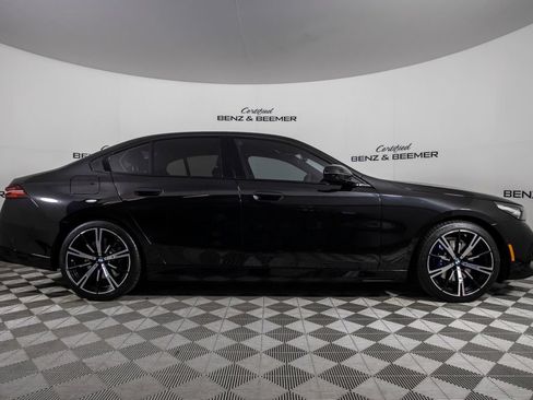 Used 2024 BMW 530i w/ M Sport Package RWD image 3