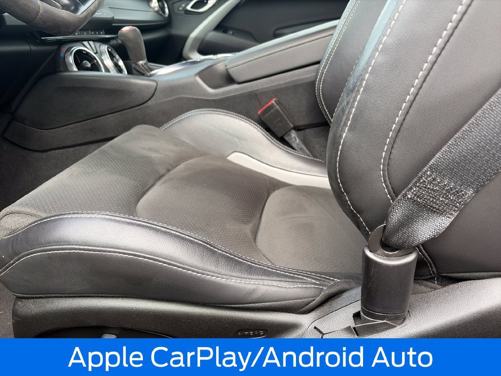 Used 2019 Chevrolet Camaro SS RWD image 5
