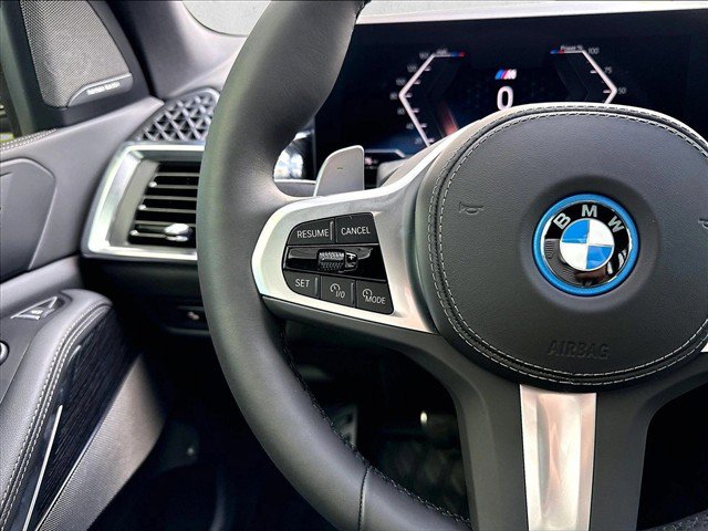 Used 2026 BMW X5 xDrive50e w/ M Sport Package AWD/4WD image 19