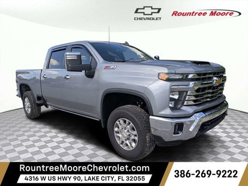 Used 2026 Chevrolet Silverado 2500 LT w/ Safety Package AWD/4WD image 1