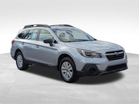 Used 2018 Subaru Outback 2.5i w/ Popular Package #1 image 2