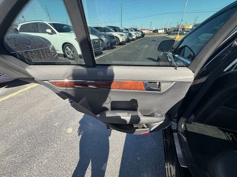 Used 2009 Mercedes-Benz C 300 Sedan image 17