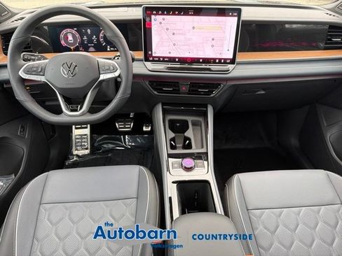 New 2026 Volkswagen Tiguan SEL R-Line AWD/4WD image 19