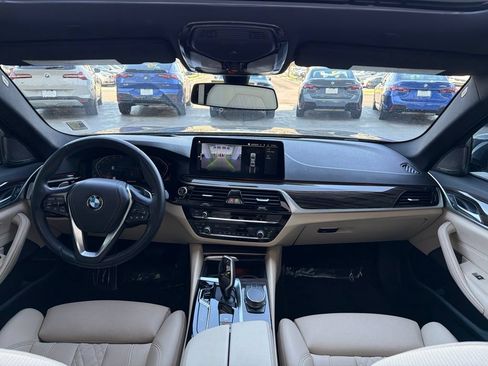 Used 2023 BMW 530i w/ Premium Package RWD image 15