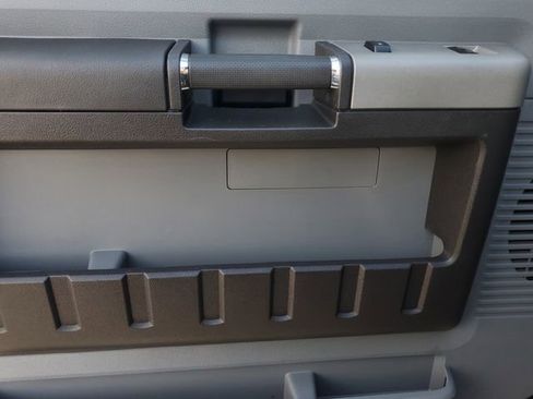 Used 2016 Ford F350 XLT w/ XLT Value Package image 8