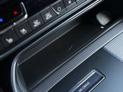 New 2025 MAZDA CX-70 Plug-In Hybrid w/ Premium Plus image 13