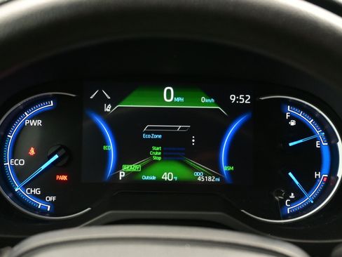 Used 2024 Toyota RAV4 XLE image 24