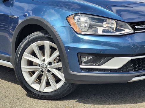 Used 2017 Volkswagen Golf Alltrack SEL AWD/4WD image 11