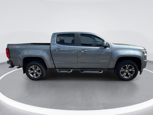 Used 2018 Chevrolet Colorado Z71 AWD/4WD image 9