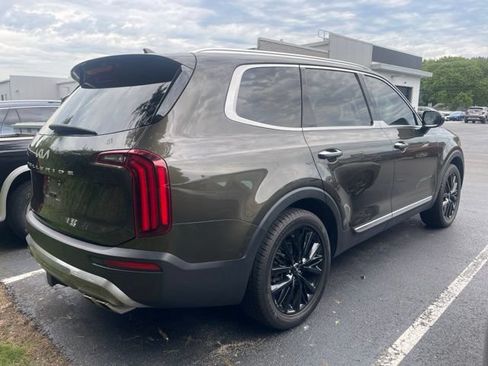 Certified 2022 Kia Telluride SX w/ Towing Package FWD image 3