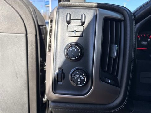 Used 2015 GMC Sierra 2500 Denali w/ Duramax Plus Package image 13