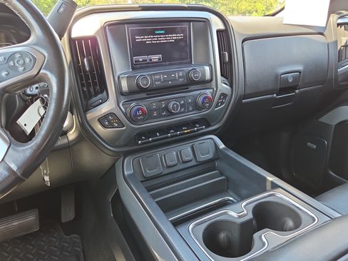 Used 2017 Chevrolet Silverado 1500 LTZ Z71 w/ LTZ Plus Package AWD/4WD image 24