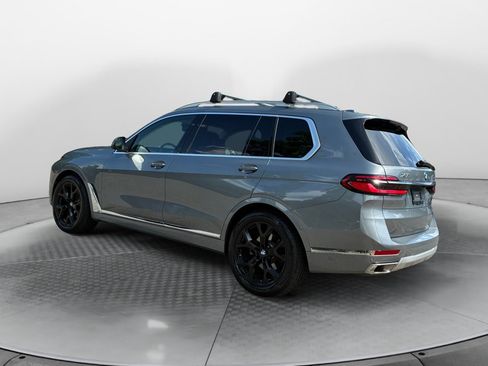 Used 2023 BMW X7 xDrive40i w/ Premium Package AWD/4WD image 5
